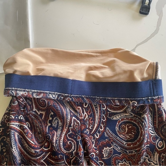 Chico's woman pull on pant size 6 paisley tummy control career casual elegant - Picture 11 of 11